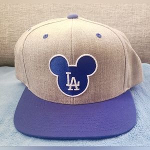 LA Mouse Snapback Gray Hat New Without Tags Adjustable